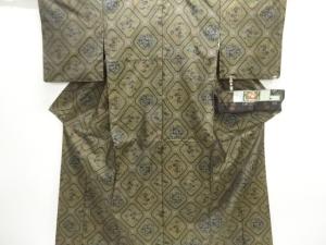 斜め格子に花丸文様織出し本場泥大島紬着物